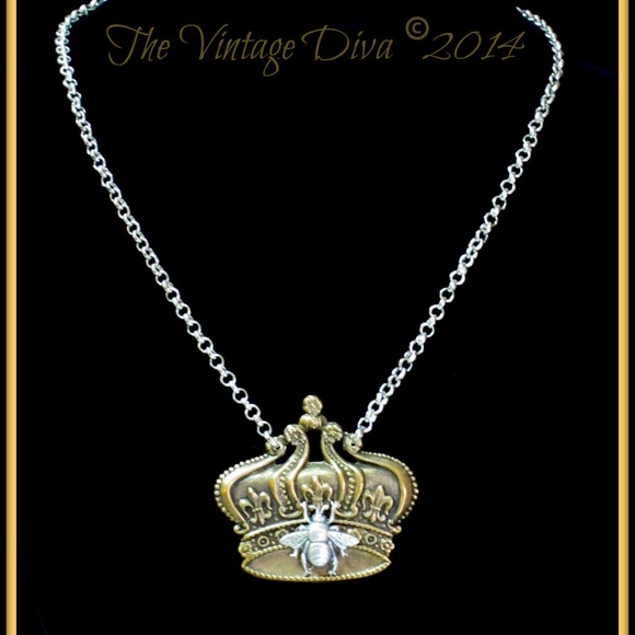 Royal Crown Queen Bee Save the Bees Necklace - Picture 2 of 4